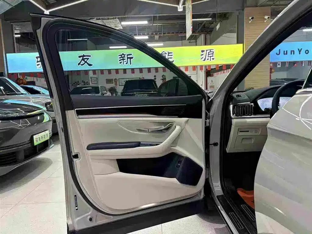 Song PLUS New Energy 2024 Glory Edition DM-i 110km Flagship PLUS — миниатюра 12