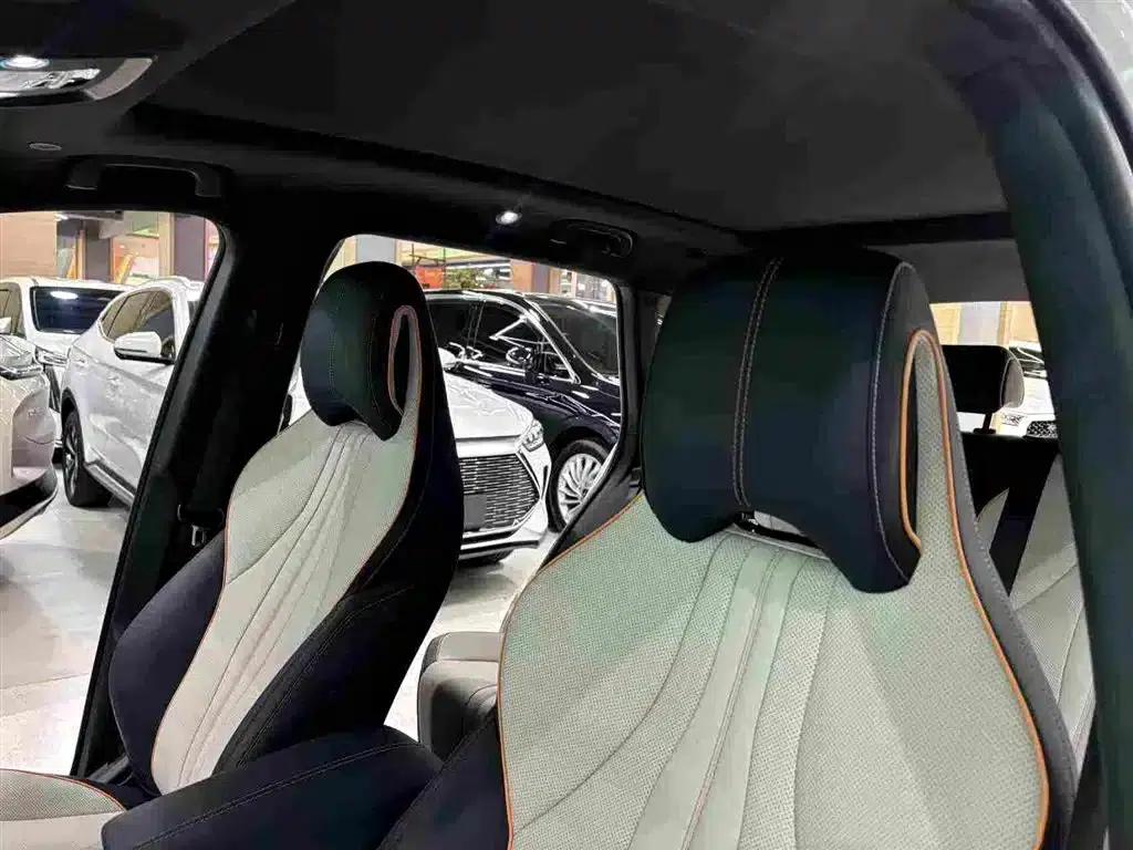 Song PLUS New Energy 2024 Glory Edition DM-i 110km Flagship PLUS — миниатюра 20