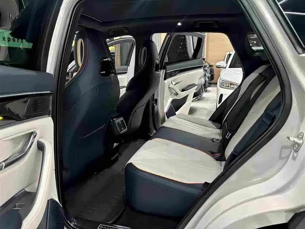 Song PLUS New Energy 2024 Glory Edition DM-i 110km Flagship PLUS — миниатюра 6