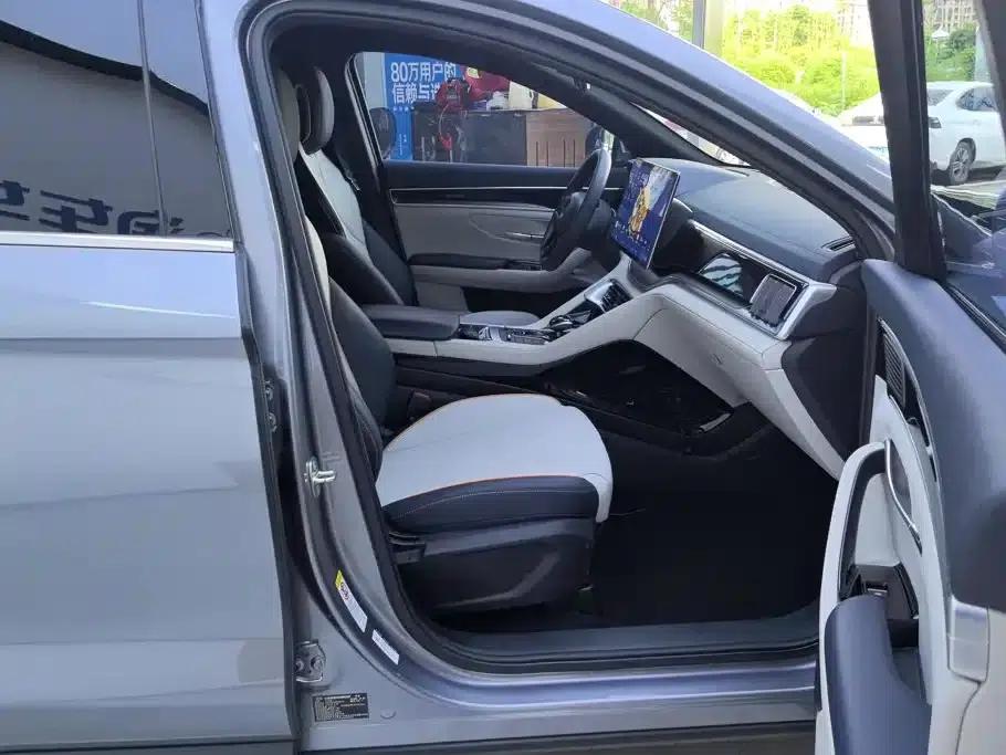 Song PLUS New Energy 2021 DM-i 110KM Flagship Edition — миниатюра 8