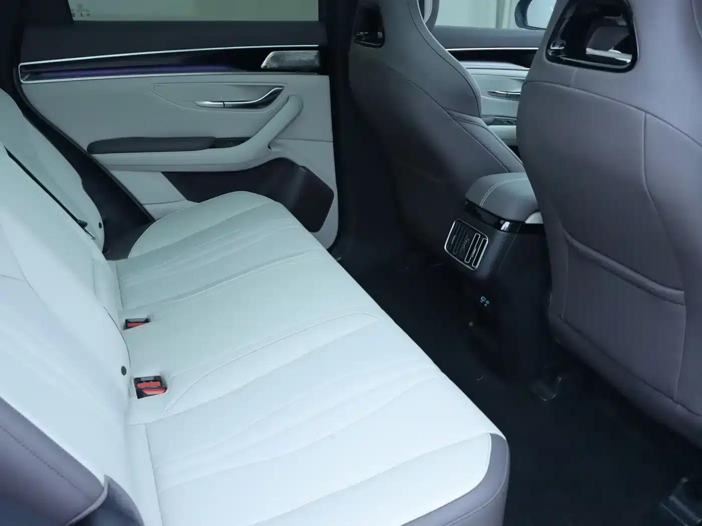 Song PLUS New Energy 2025 EV Smart Driving Edition 520km Premium Model — миниатюра 12