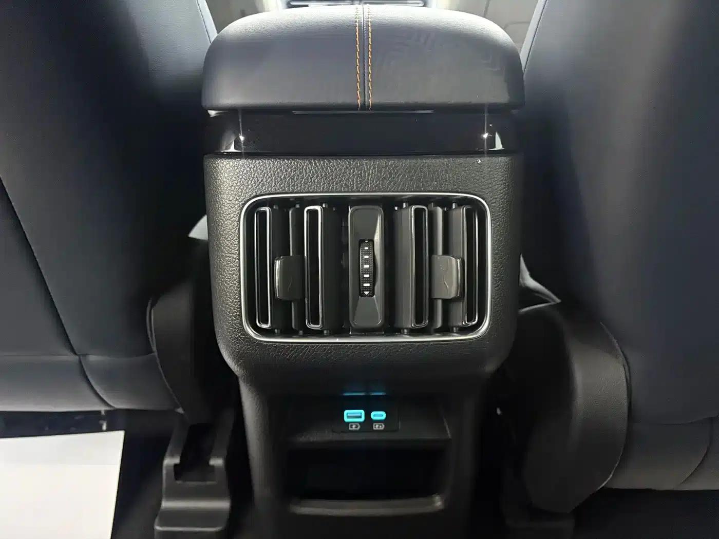 Song PLUS New Energy 2024 Glory Edition DM-i 110km Flagship PLUS — миниатюра 13