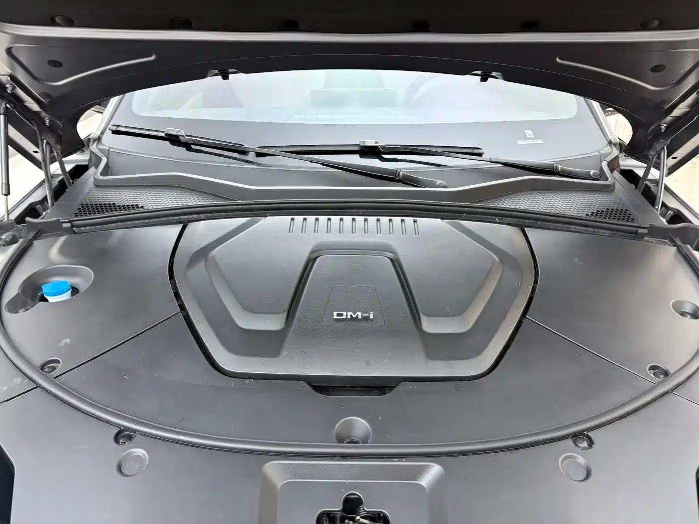 Song PLUS New Energy 2024 Glory Edition DM-i 110km Flagship PLUS — миниатюра 15