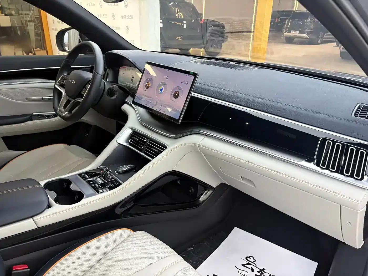 Song PLUS New Energy 2024 Glory Edition DM-i 110km Flagship PLUS — миниатюра 16