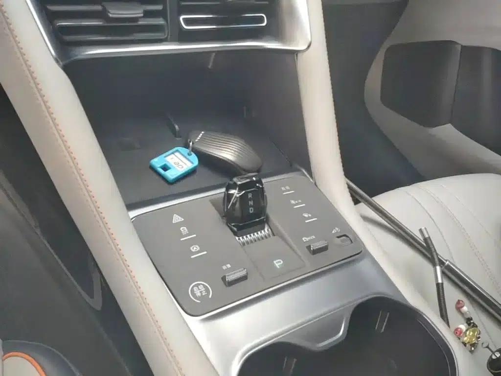 Song PLUS New Energy 2024 Glory Edition EV 520km Premium Model — миниатюра 14