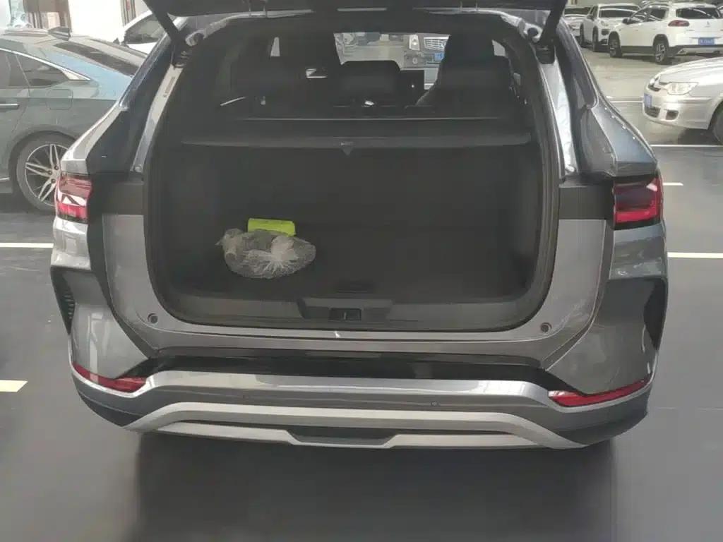 Song PLUS New Energy 2024 Glory Edition EV 520km Premium Model — миниатюра 19
