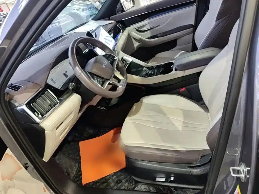 Song PLUS New Energy 2024 Glory Edition EV 520km Flagship Model — миниатюра 15