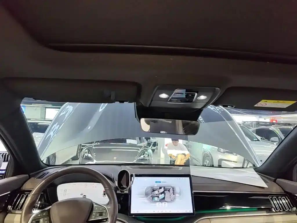 Song PLUS New Energy 2024 Glory Edition EV 520km Flagship Model — миниатюра 18