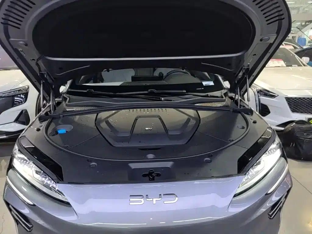 Song PLUS New Energy 2024 Glory Edition EV 520km Flagship Model — миниатюра 20