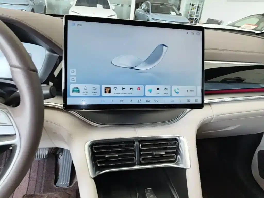 Song PLUS New Energy 2025 EV Smart Driving Edition 520km Premium Model — миниатюра 13