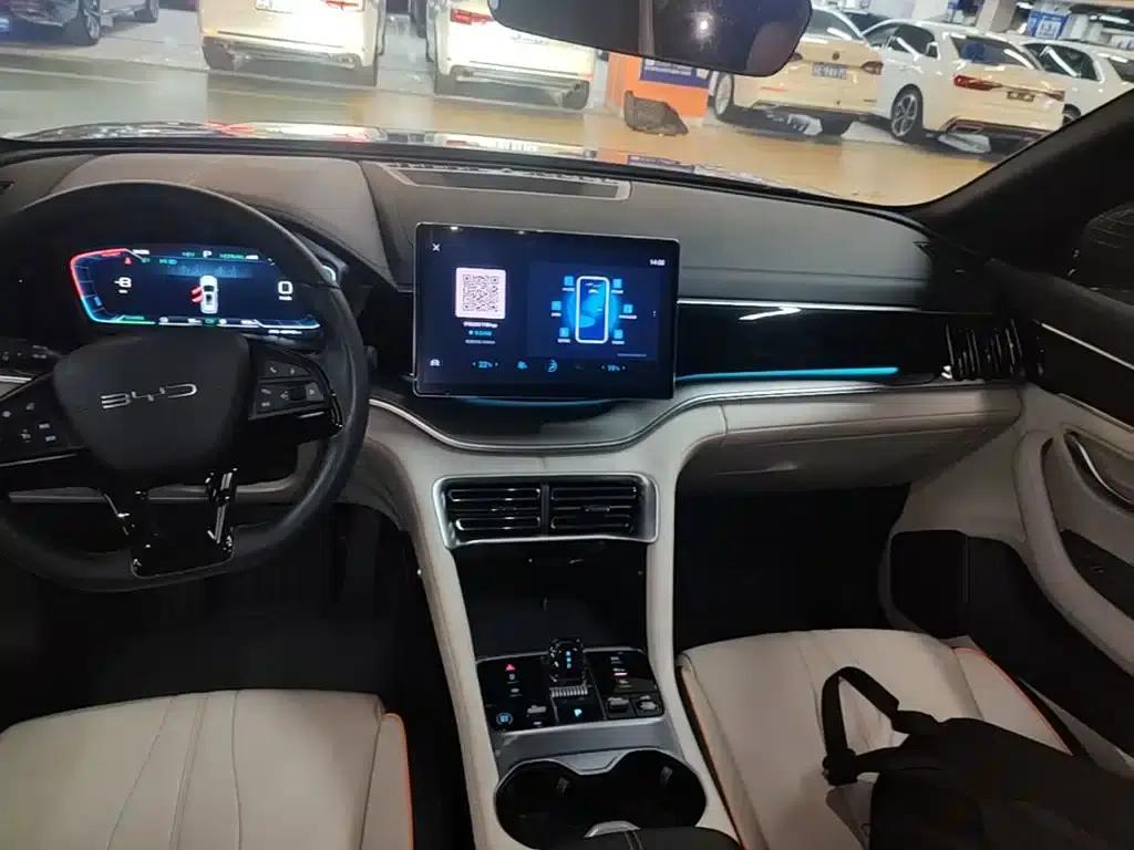 Song PLUS New Energy 2024 Glory Edition DM-i 110km Flagship Model — миниатюра 14