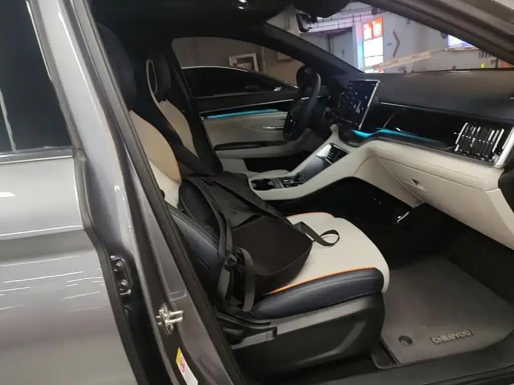 Song PLUS New Energy 2024 Glory Edition DM-i 110km Flagship Model — миниатюра 25