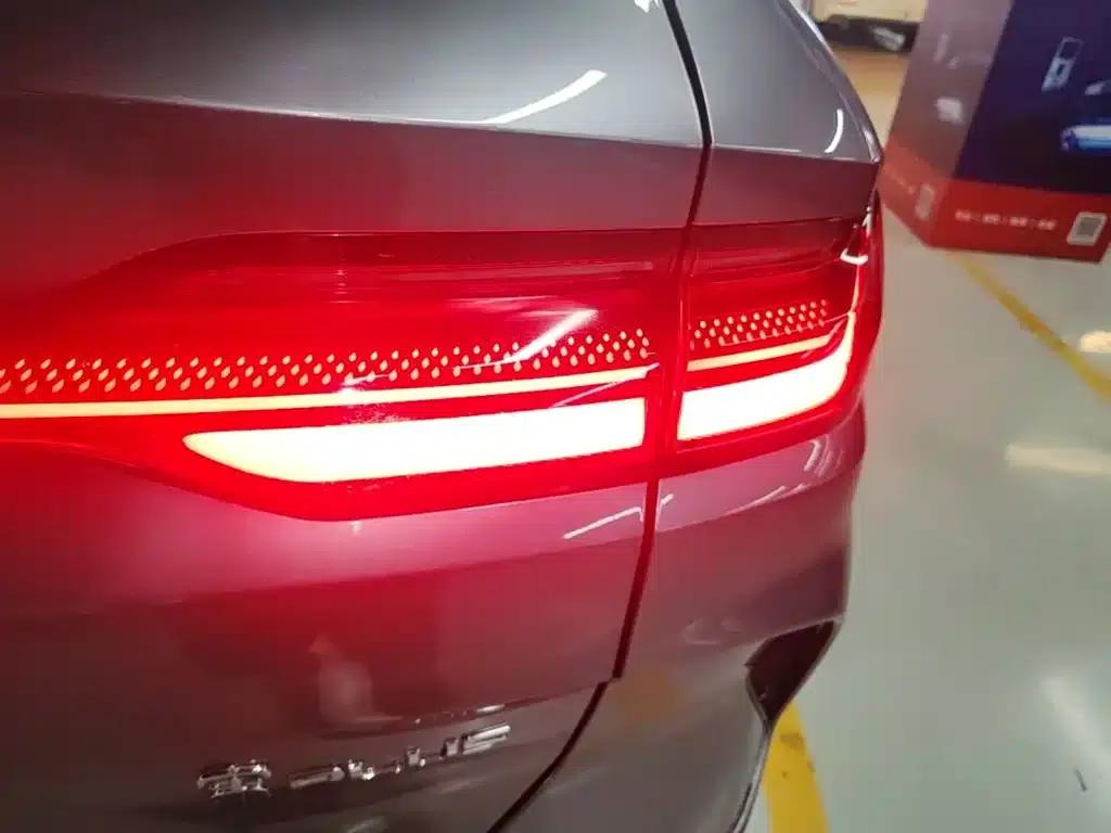 Song PLUS New Energy 2024 Glory Edition DM-i 110km Flagship Model — миниатюра 8