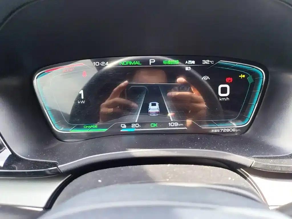 Song PLUS New Energy 2021 EV Flagship Edition — миниатюра 12