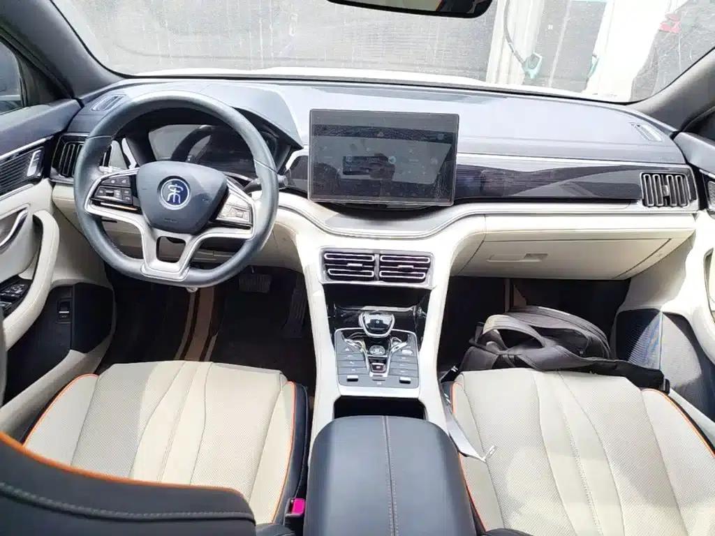 Song PLUS New Energy 2021 EV Flagship Edition — миниатюра 10