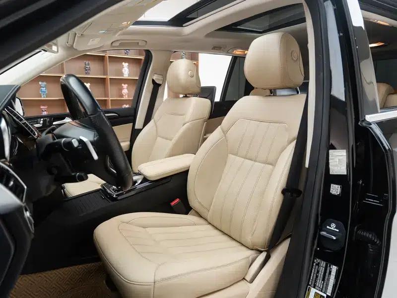 Mercedes-Benz GLS 2019 3.0T Automatic 4WD 7-Seater (Parallel Import) — миниатюра 28