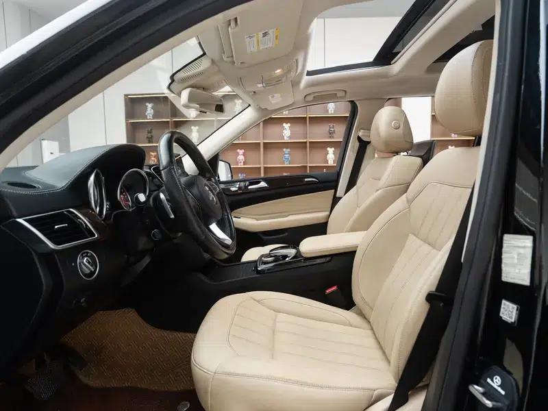 Mercedes-Benz GLS 2019 3.0T Automatic 4WD 7-Seater (Parallel Import) — миниатюра 33