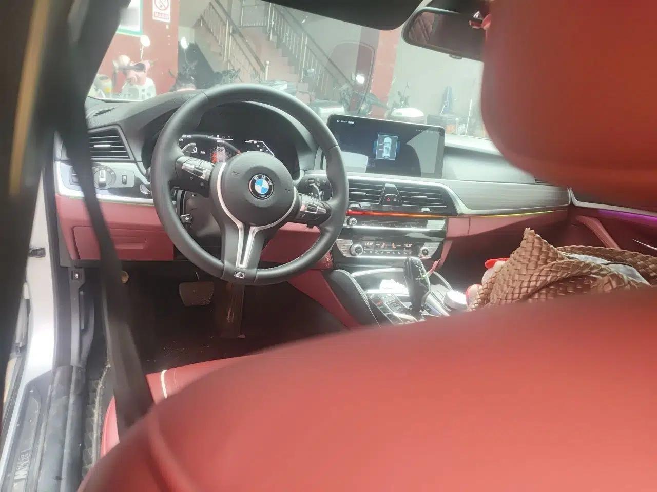 BMW 5 Series 2011 523Li Leading Model — миниатюра 9