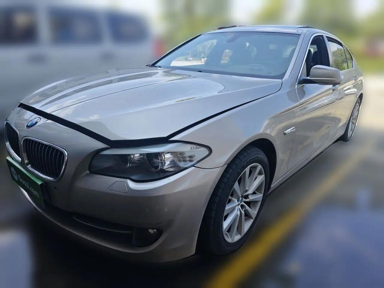 BMW 5 Series 2013 530Li Leading Model — миниатюра 1