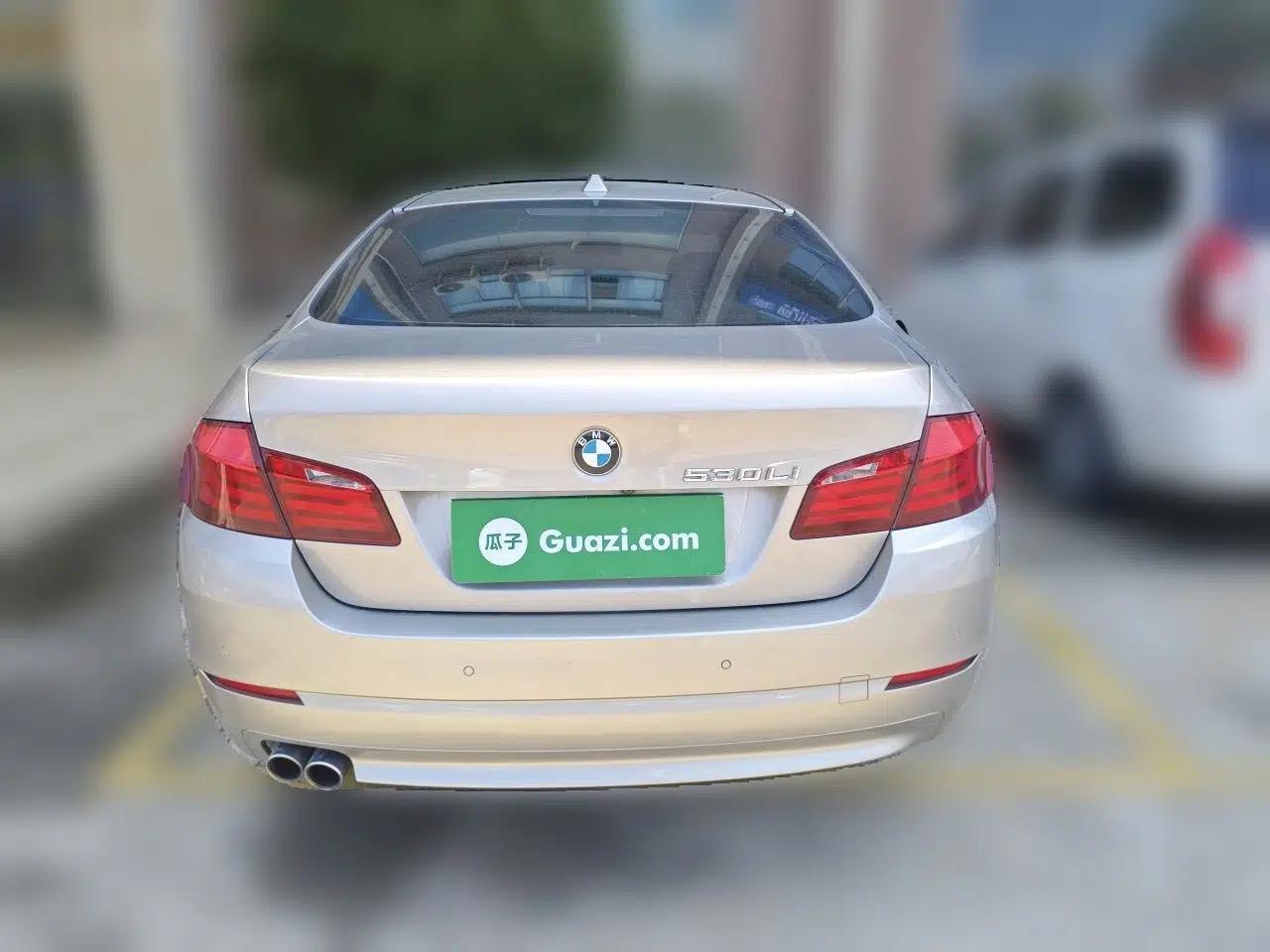 BMW 5 Series 2013 530Li Leading Model — миниатюра 5
