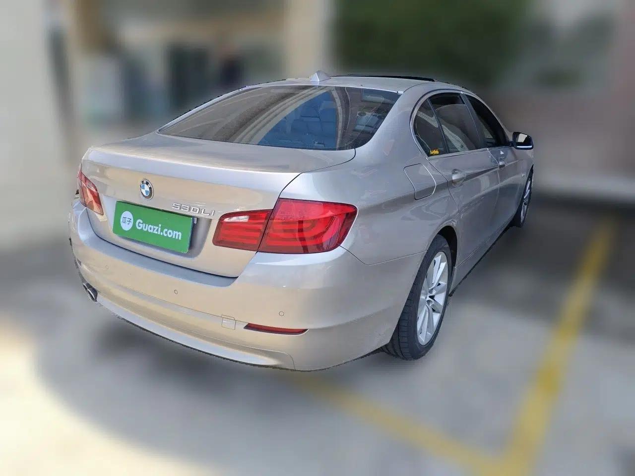 BMW 5 Series 2013 530Li Leading Model — миниатюра 6