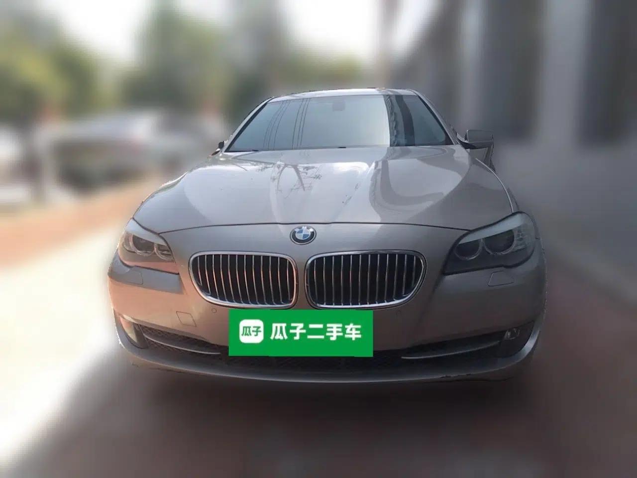 BMW 5 Series 2012 523Li Luxury Model — миниатюра 2