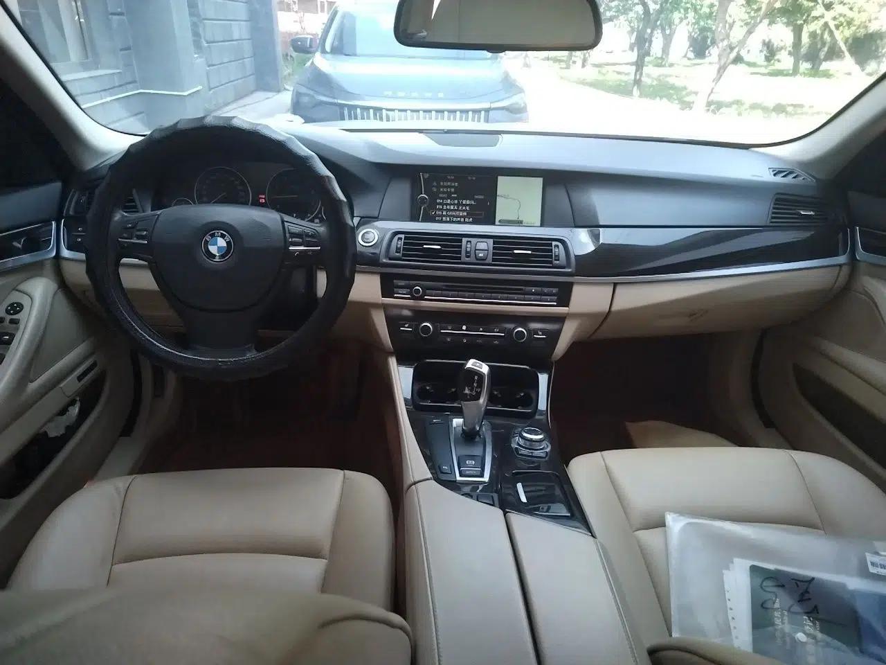 BMW 5 Series 2012 523Li Luxury Model — миниатюра 9