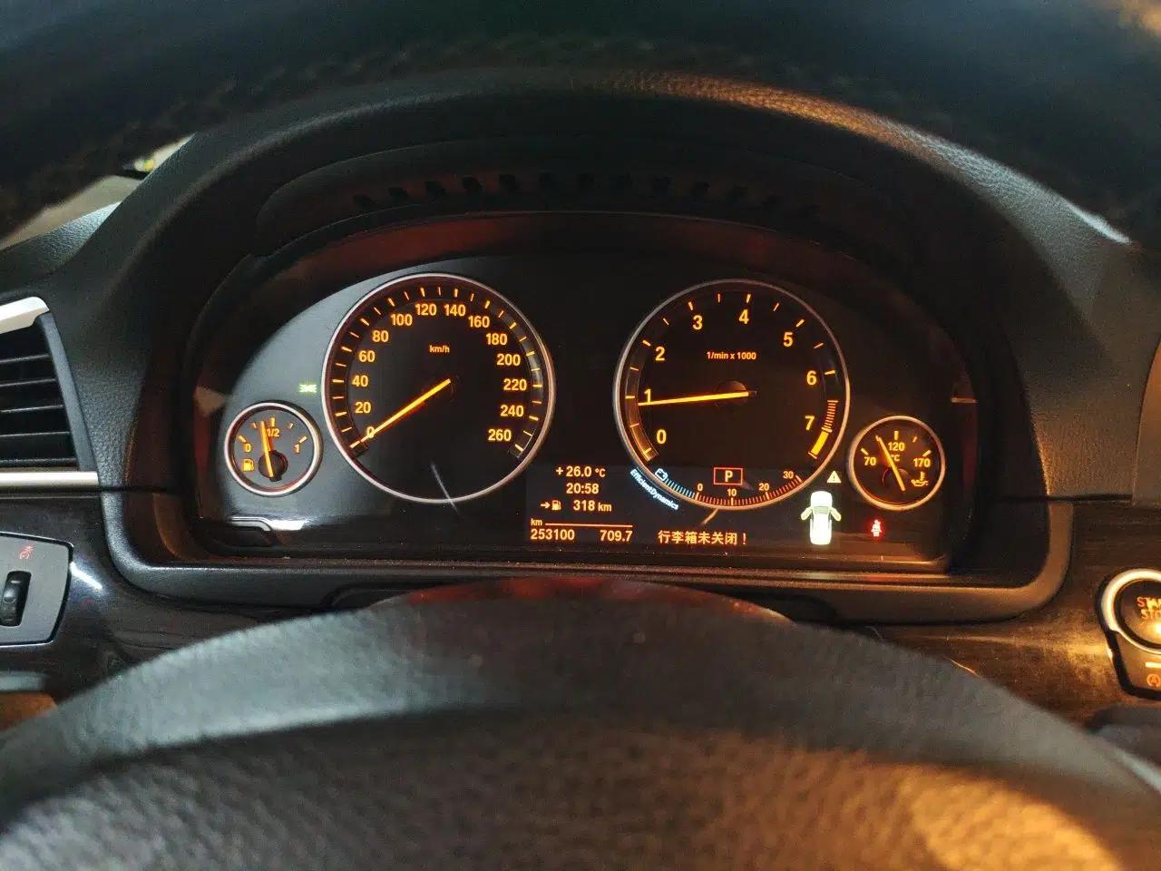 BMW 5 Series 2013 525Li Leading Model — миниатюра 11