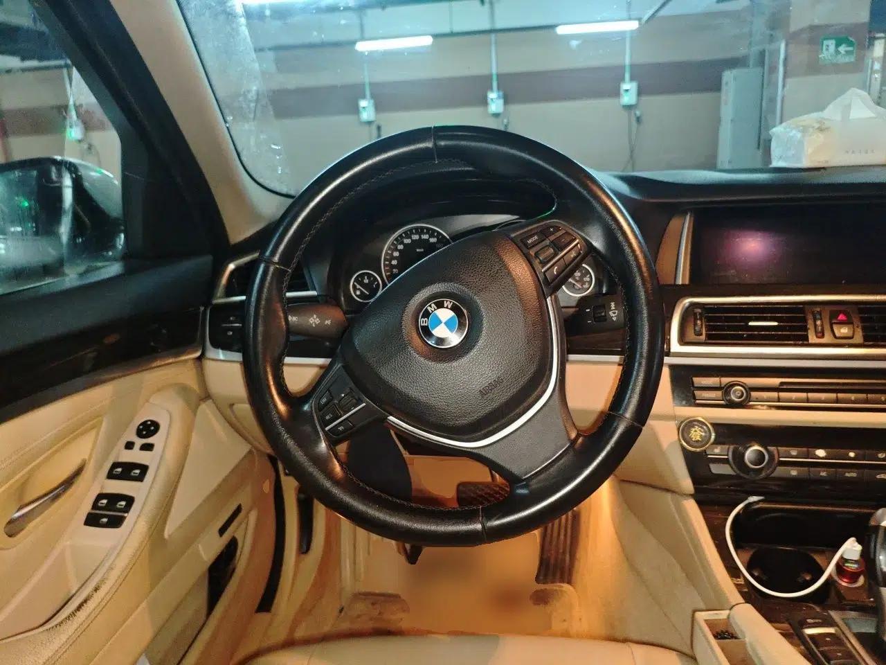 BMW 5 Series 2013 525Li Leading Model — миниатюра 10