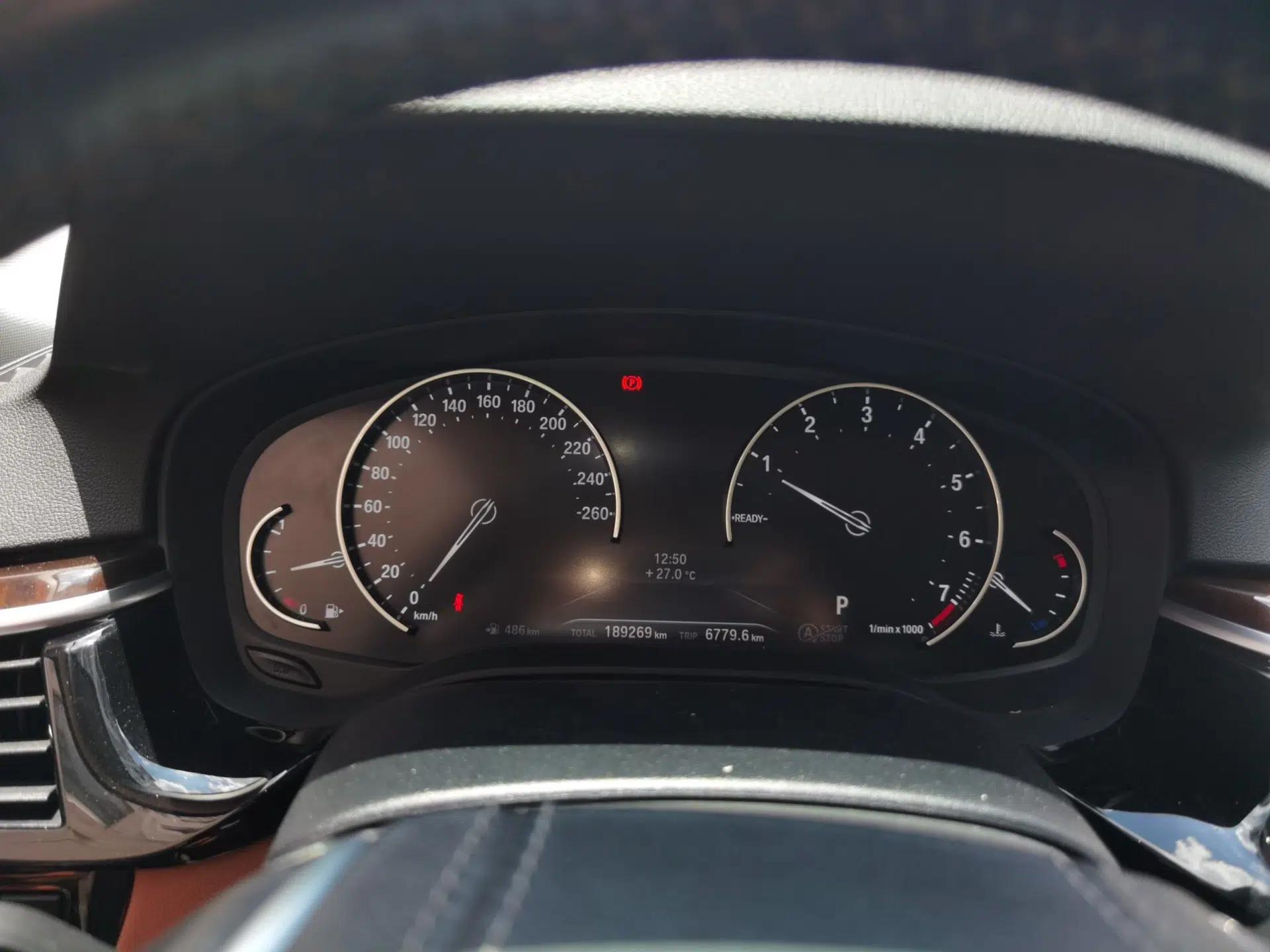 BMW 5 Series 2018 528Li Launch Special Edition — миниатюра 11