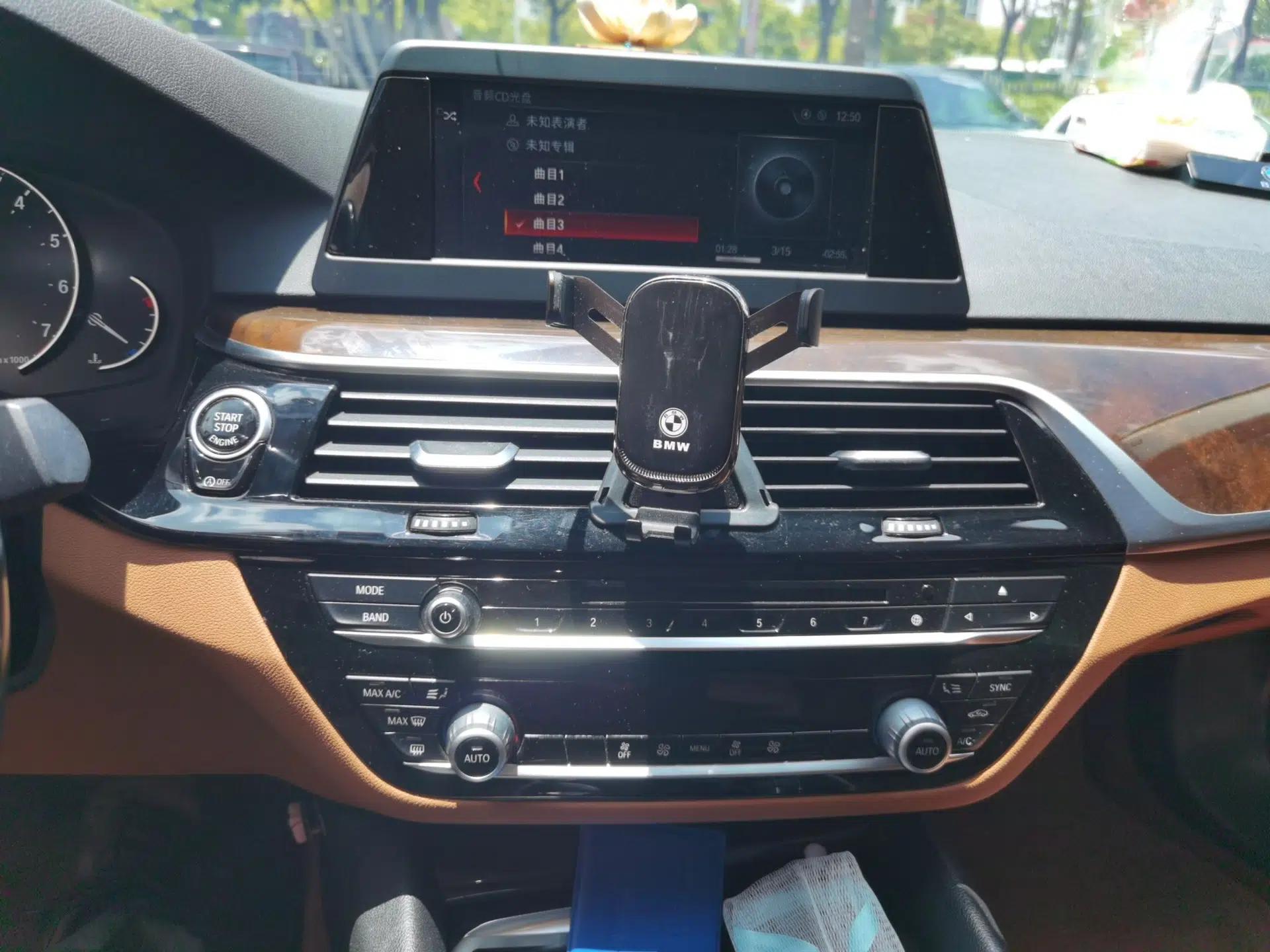 BMW 5 Series 2018 528Li Launch Special Edition — миниатюра 13