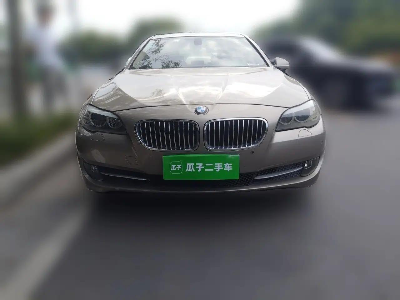 BMW 5 Series 2011 520Li Elegant Model — миниатюра 2