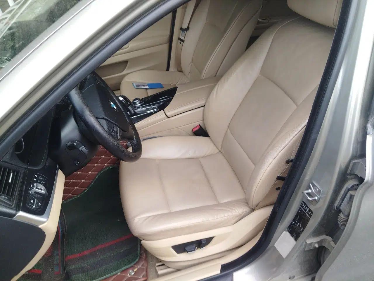BMW 5 Series 2011 520Li Elegant Model — миниатюра 15
