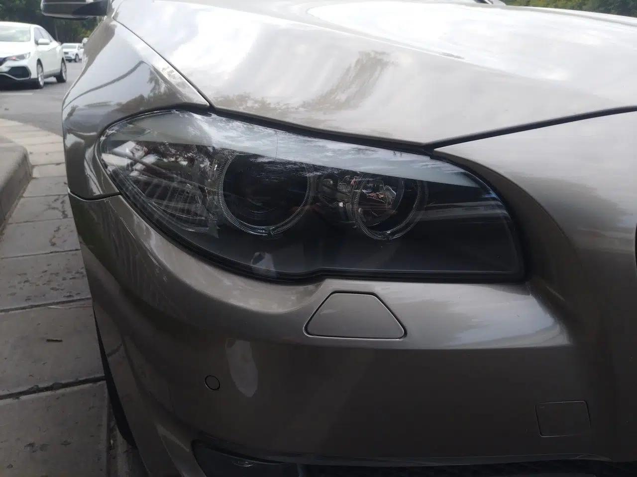 BMW 5 Series 2011 520Li Elegant Model — миниатюра 7