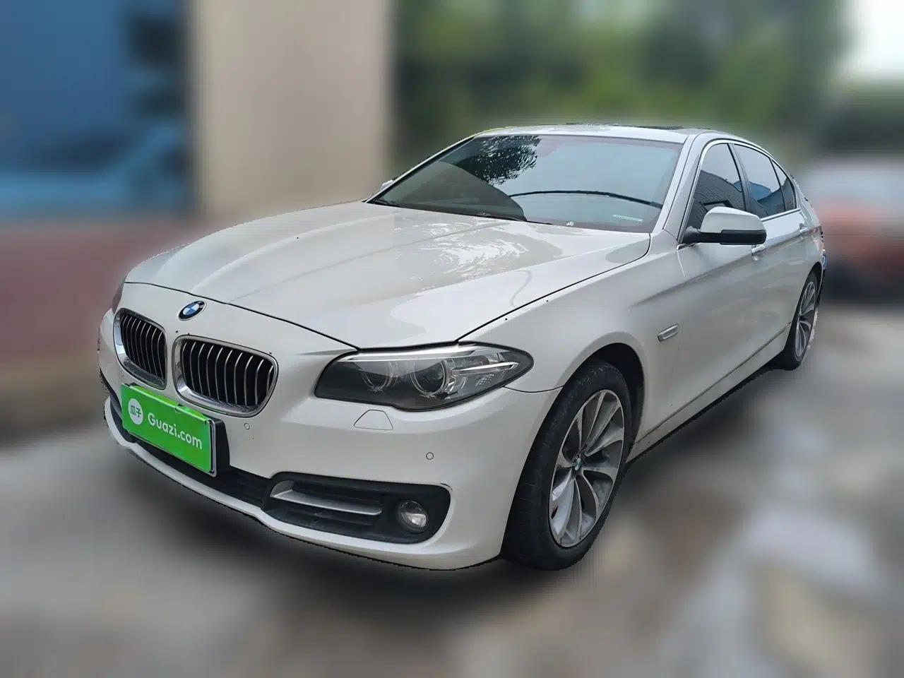 BMW 5 Series 2017 528Li Leading Model — миниатюра 1