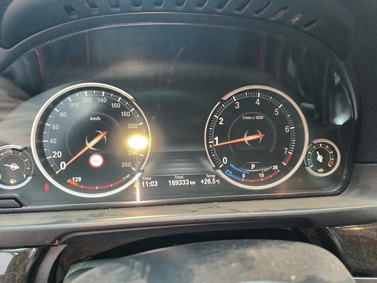 BMW 5 Series 2017 528Li Leading Model — миниатюра 11