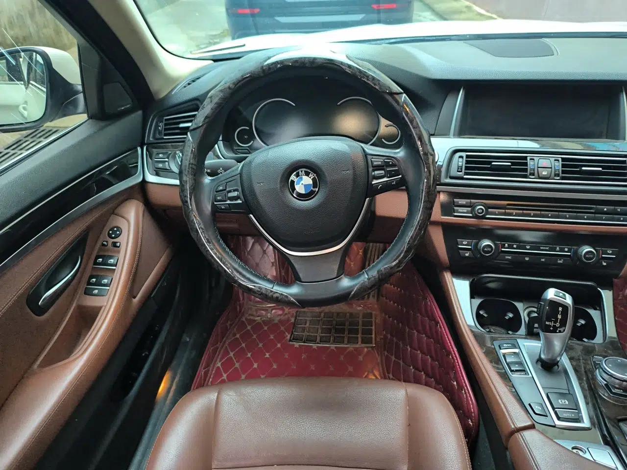 BMW 5 Series 2017 528Li Leading Model — миниатюра 10