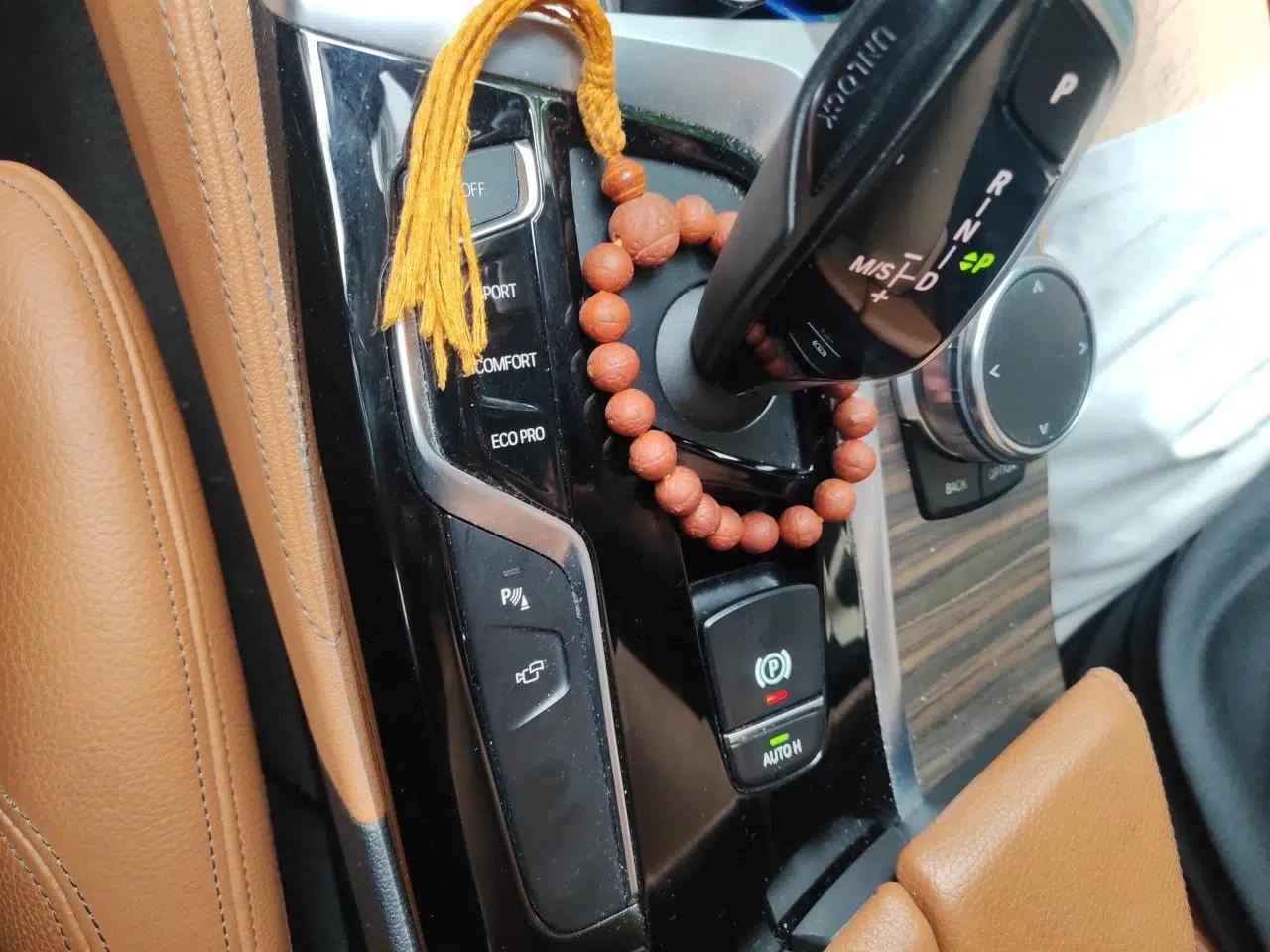 BMW 5 Series 2018 530i M Sport Package — миниатюра 14