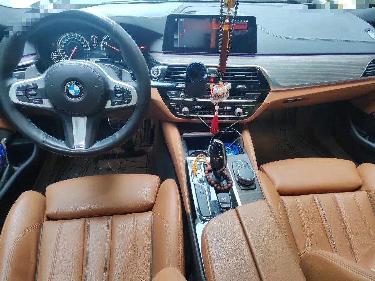 BMW 5 Series 2018 530i M Sport Package — миниатюра 9