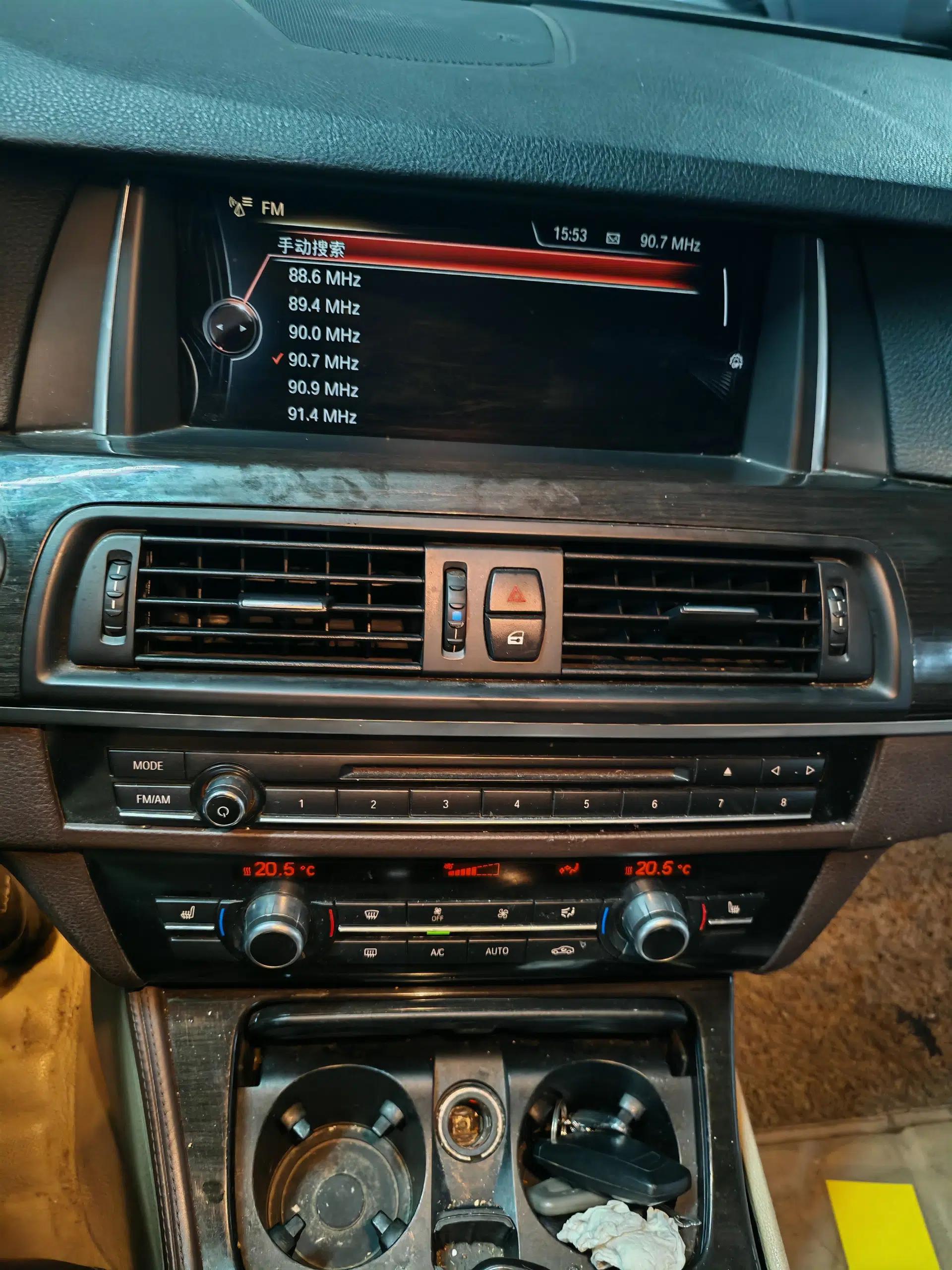 BMW 5 Series 2014 525Li Luxury Design Package — миниатюра 13