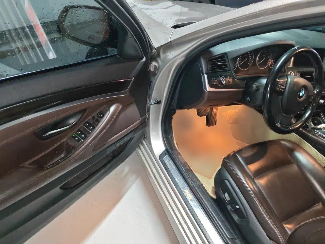 BMW 5 Series 2014 525Li Luxury Design Package — миниатюра 16