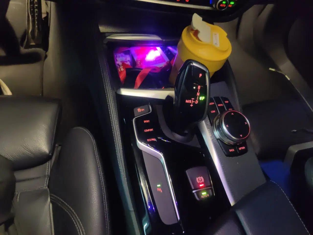 BMW 5 Series 2019 525i M Sport Package — миниатюра 14