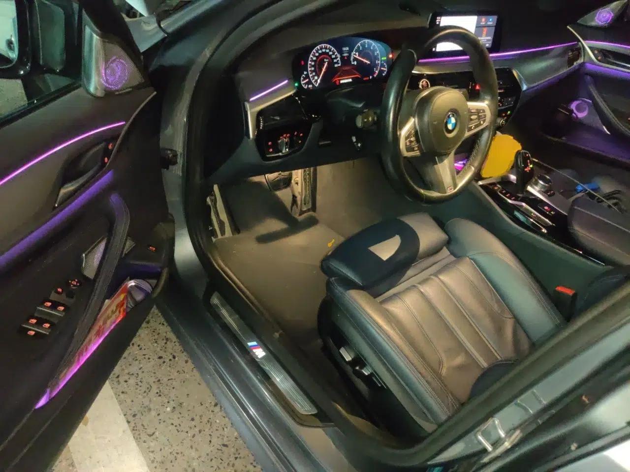 BMW 5 Series 2019 525i M Sport Package — миниатюра 16