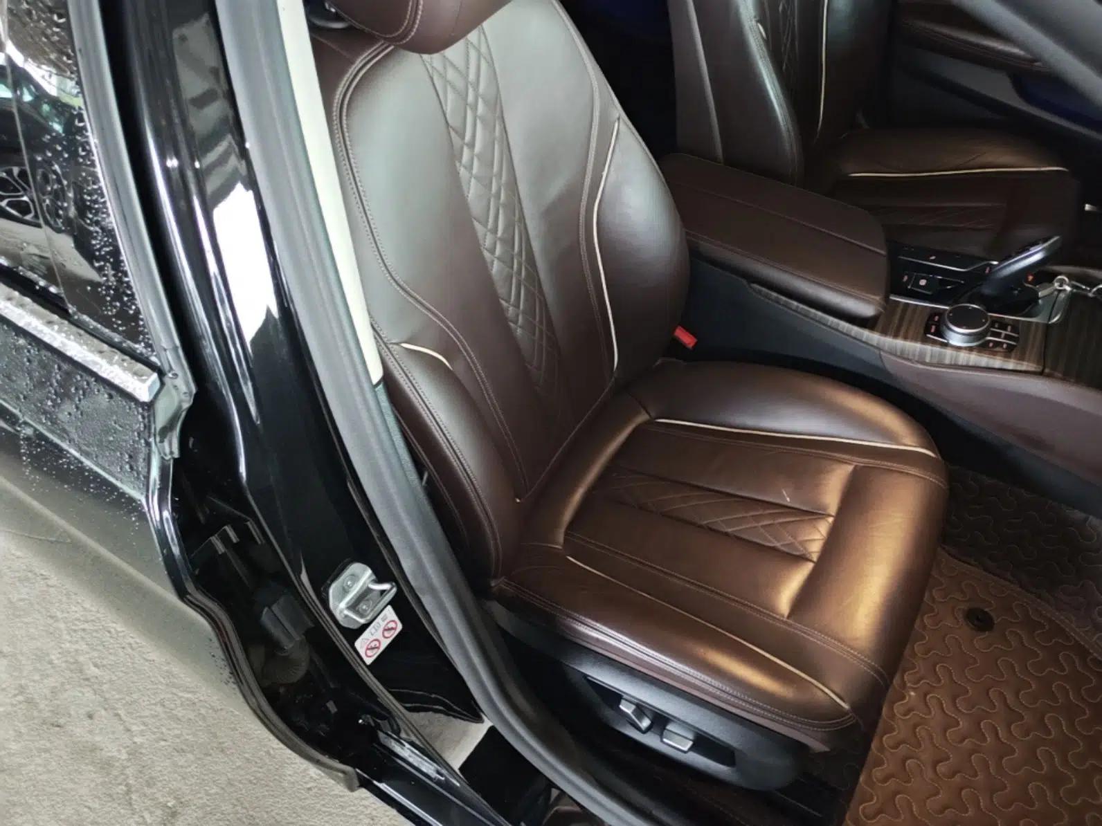 BMW 5 Series 2019 Facelifted 530Li Leading Edition Luxury Package — миниатюра 19