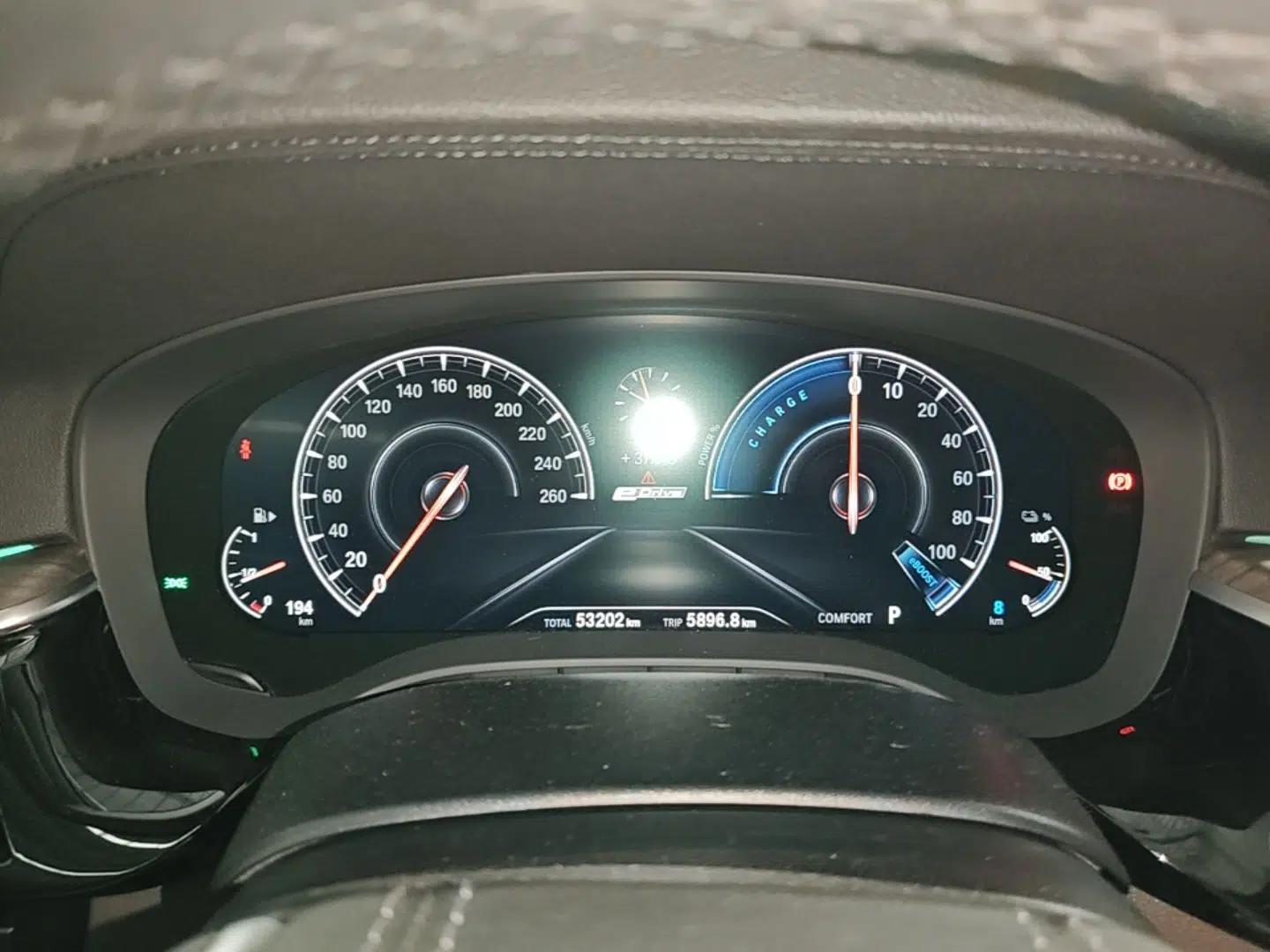 BMW 5 Series New Energy 2019 Updated Version 530Le Luxury Package — миниатюра 19