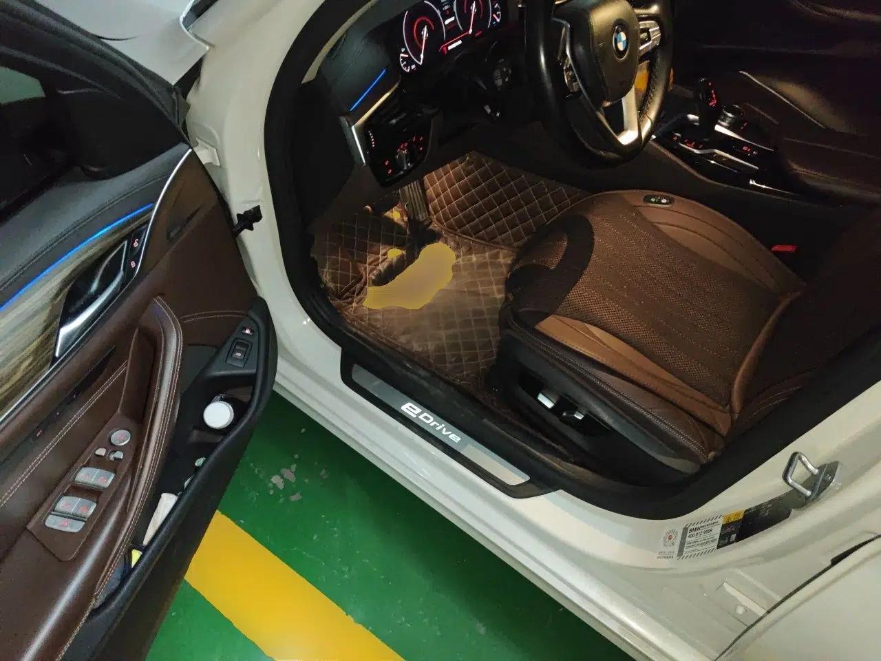 BMW 5 Series New Energy 2019 530Le Luxury Package — миниатюра 16