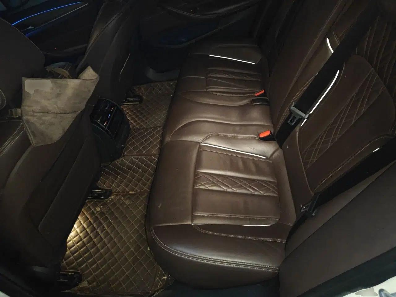 BMW 5 Series New Energy 2019 530Le Luxury Package — миниатюра 17