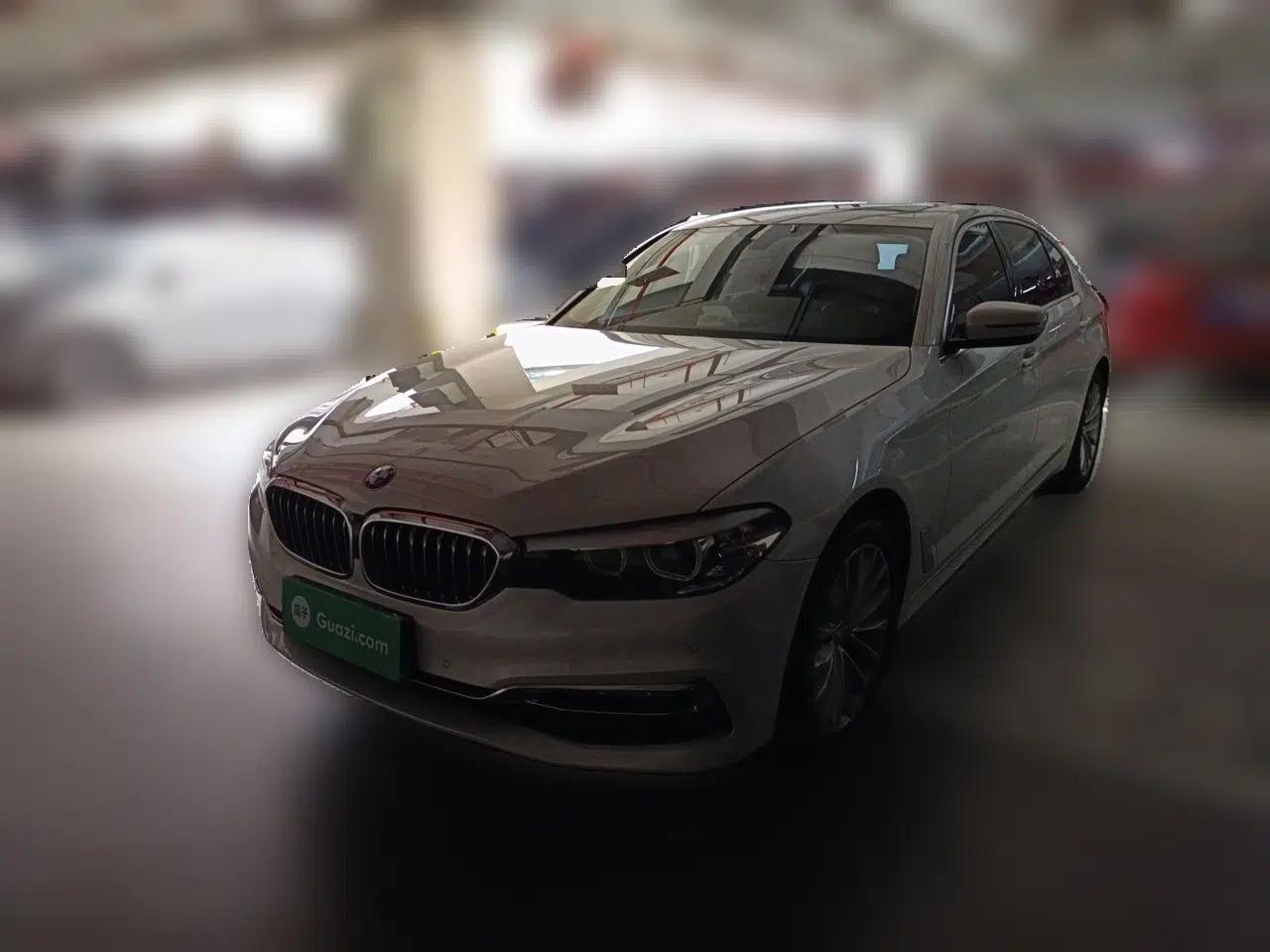 BMW 5 Series 2018 525Li Luxury Package — миниатюра 1
