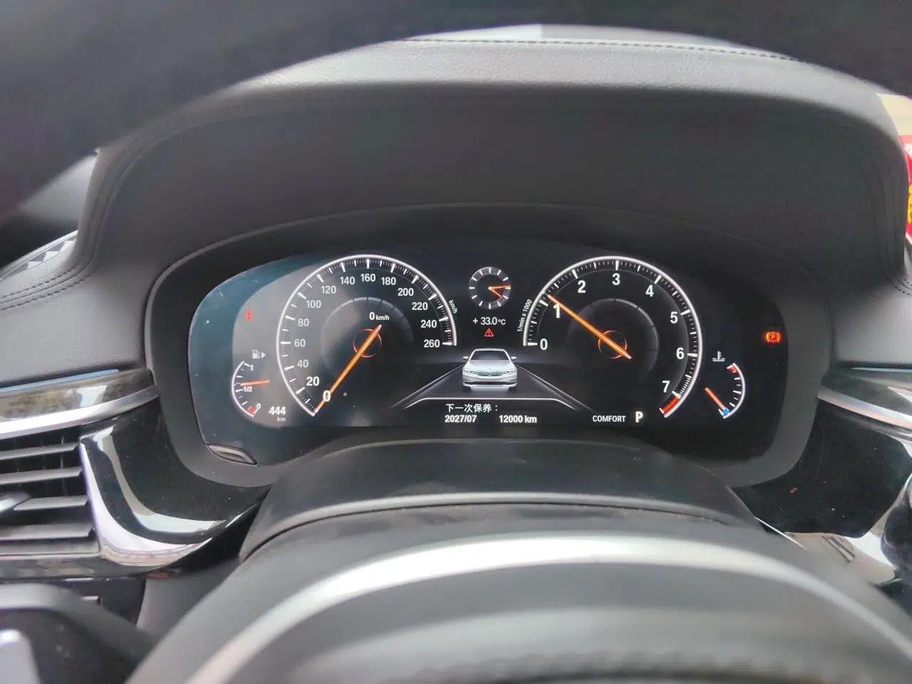 BMW 5 Series 2019 530Li Leading Model M Sport Package — миниатюра 11