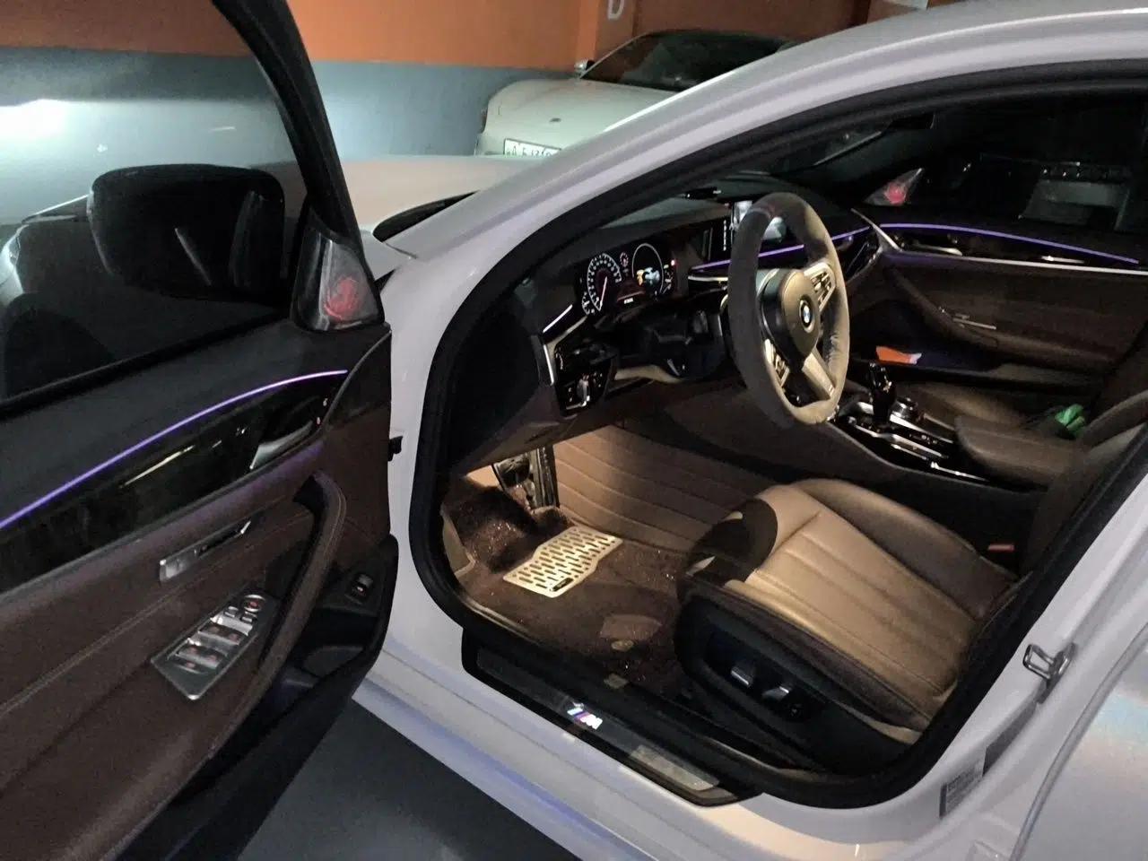 BMW 5 Series 2019 525Li M Sport Package — миниатюра 16